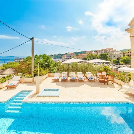 Marinero Villa